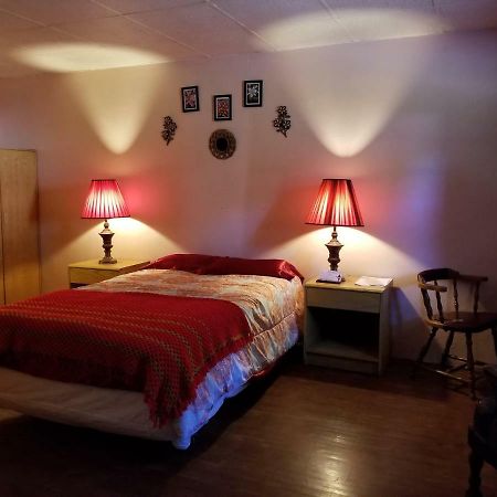 Pittsfield Motor Inn ภายนอก รูปภาพ