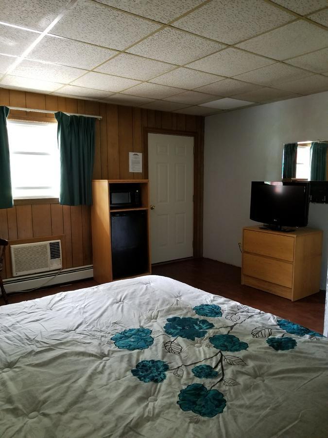 Pittsfield Motor Inn ภายนอก รูปภาพ