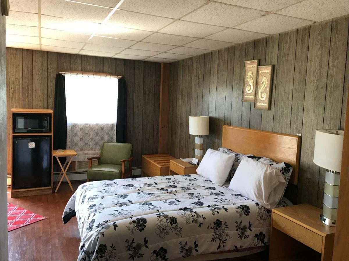Pittsfield Motor Inn ภายนอก รูปภาพ